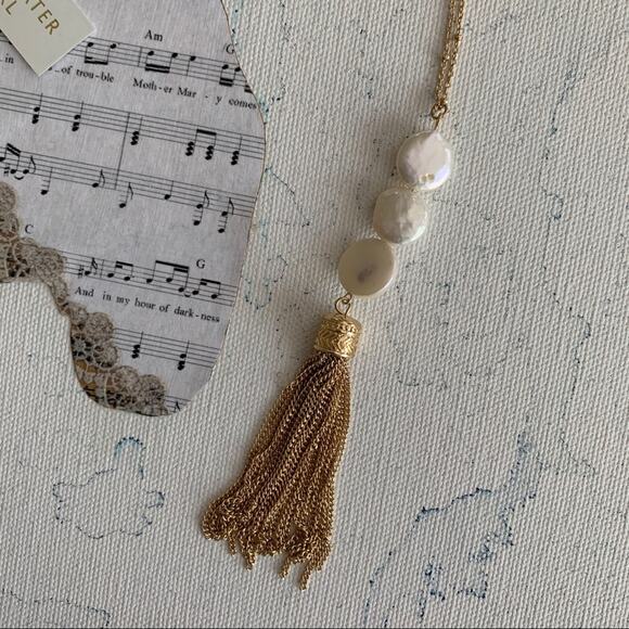 Francesca’s | Freshwater Pearl Tassel Necklace - Picture 4 of 6